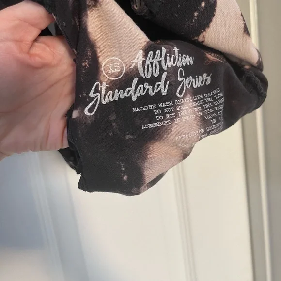 Affliction Brand women’s plunging neckline - Picture 3 of 3